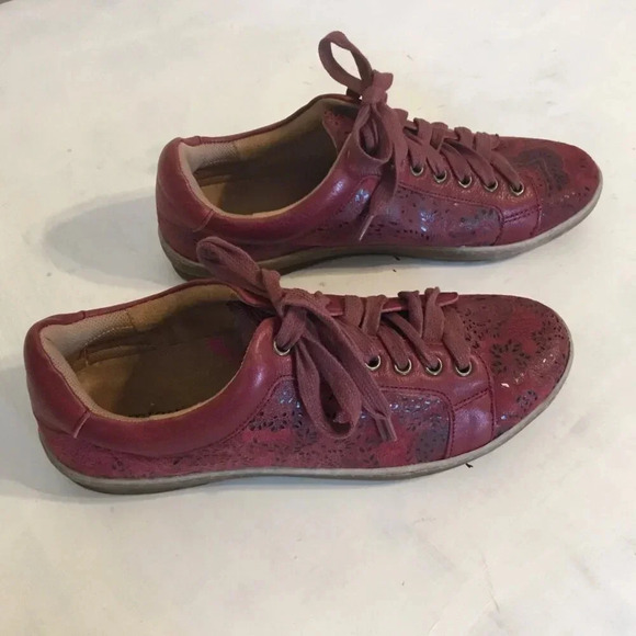 NWOT  Comfortiva Caledonia Memory foam Russet Red leather Women's Shoes Sz 9 M - Picture 2 of 12
